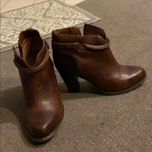 Jenny Sean short Frye boot in redwood